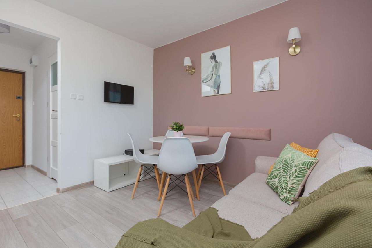 Apartaments Solec 79 By Noclegi Renters Warsaw Exterior photo